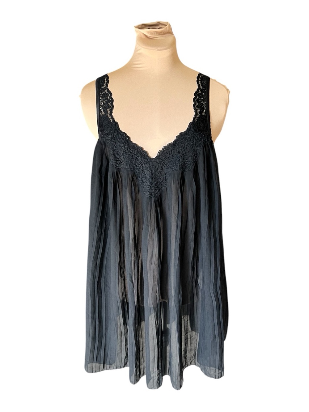 Soma Black Accordion Pleated Chiffon and Lace Babydoll Chemise/Nightgown Size L